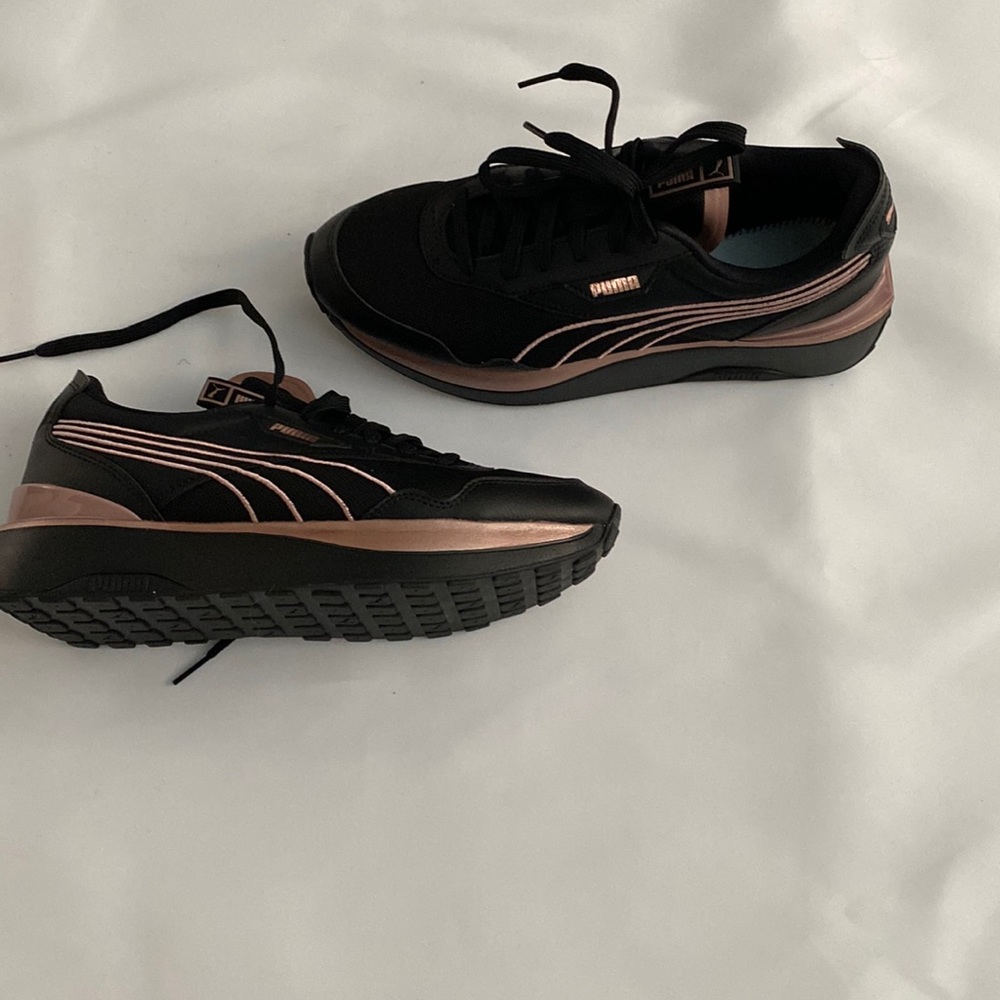 Womens Sneaker